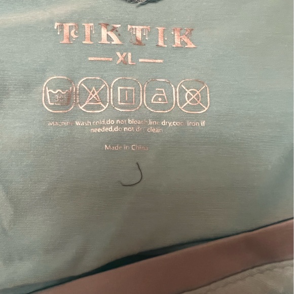 ***NWT*** TikTik Pajama Set - Picture 7 of 8